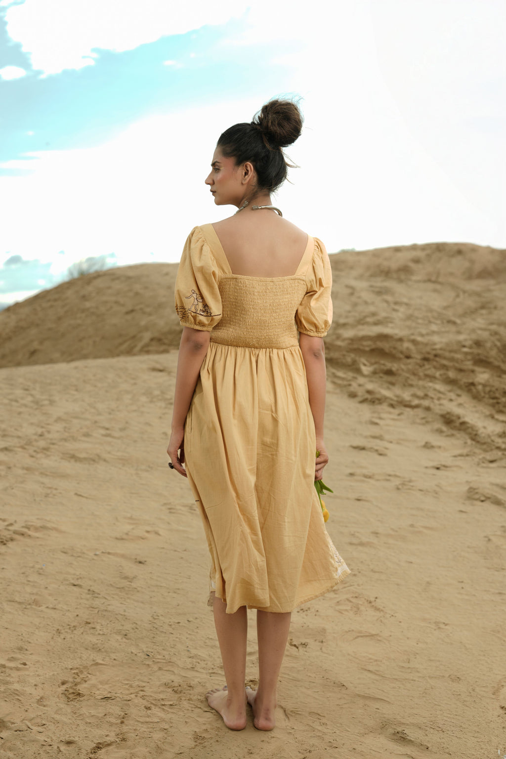 Fornt Pleat Embroidery Dress