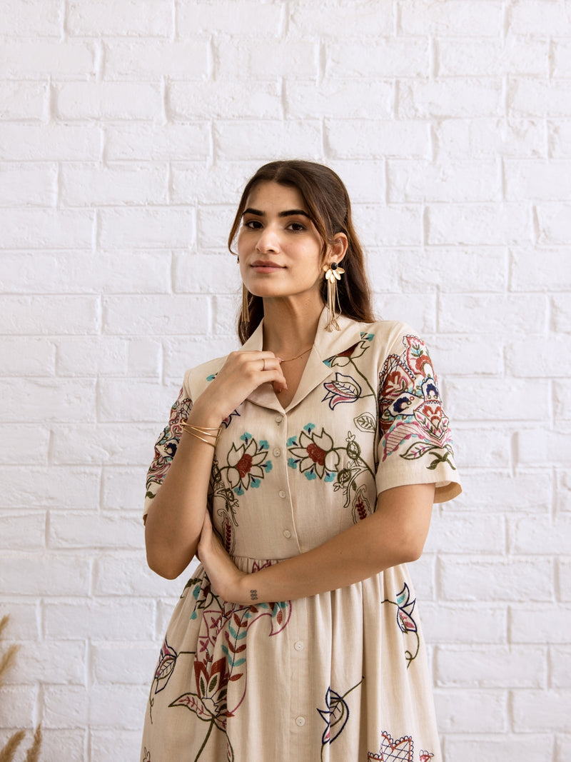 Peas beige embroidery dress