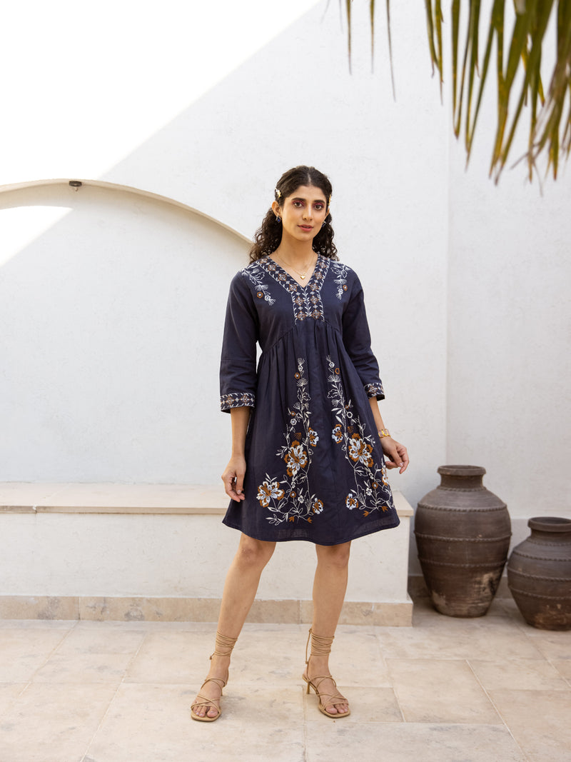 Flex embroidery navy dress