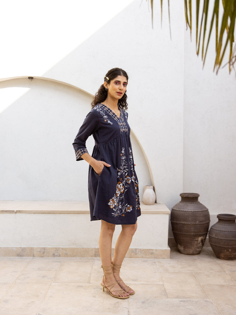 Flex embroidery navy dress