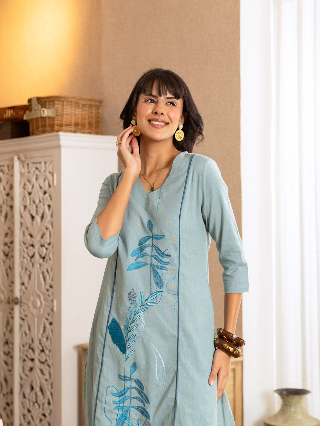 Dragon Embroidery Kurta Set