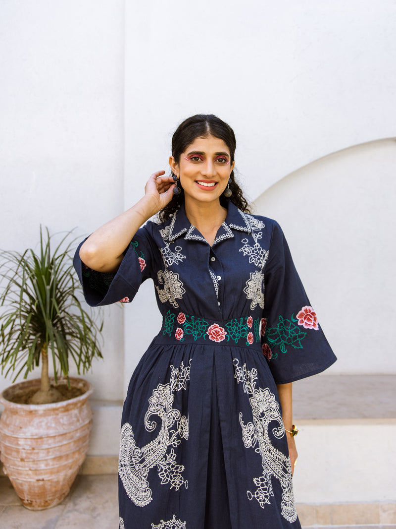 Farida embroidery dress(blue)