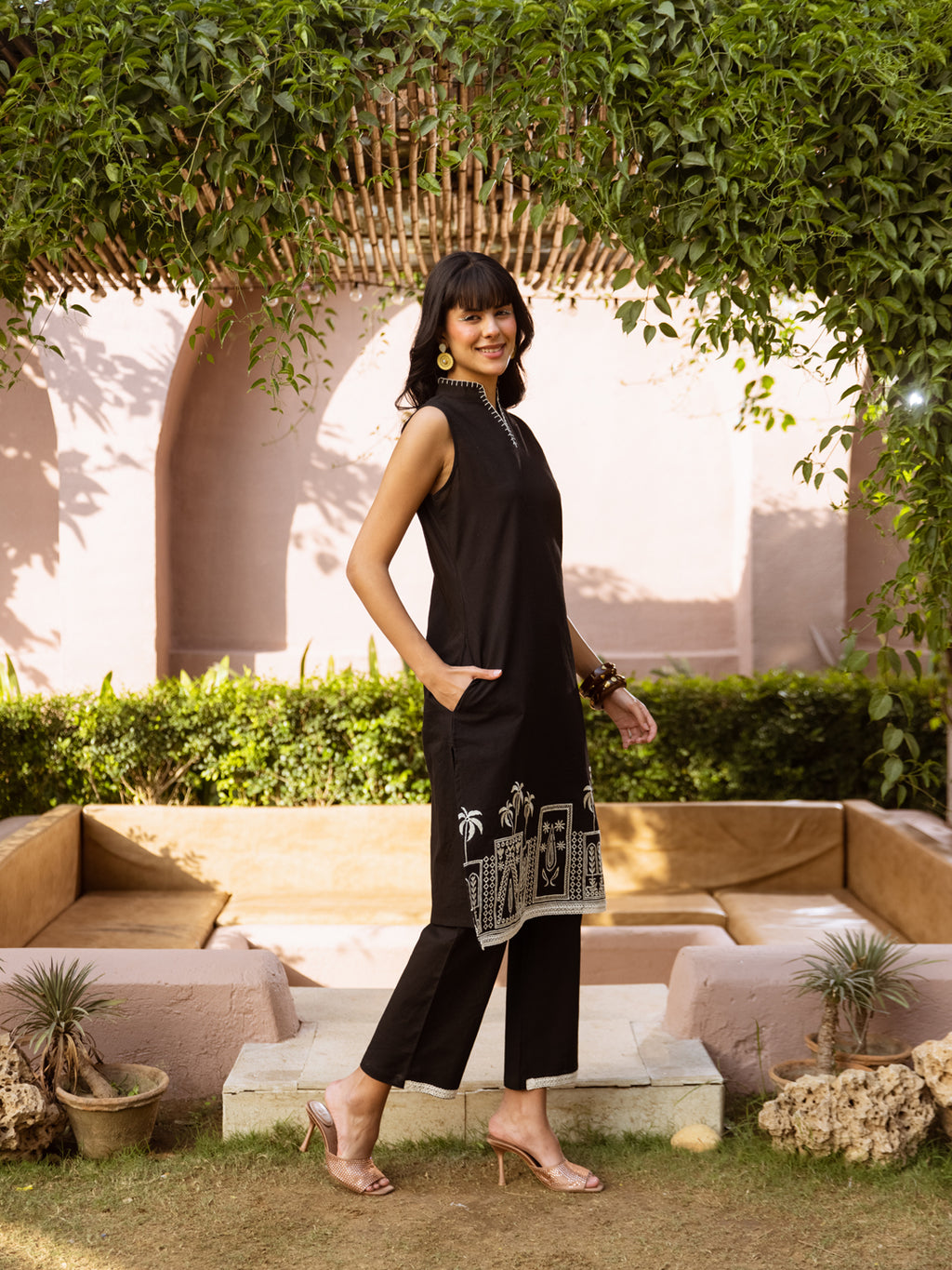 Curry Embroidery Kurta Set