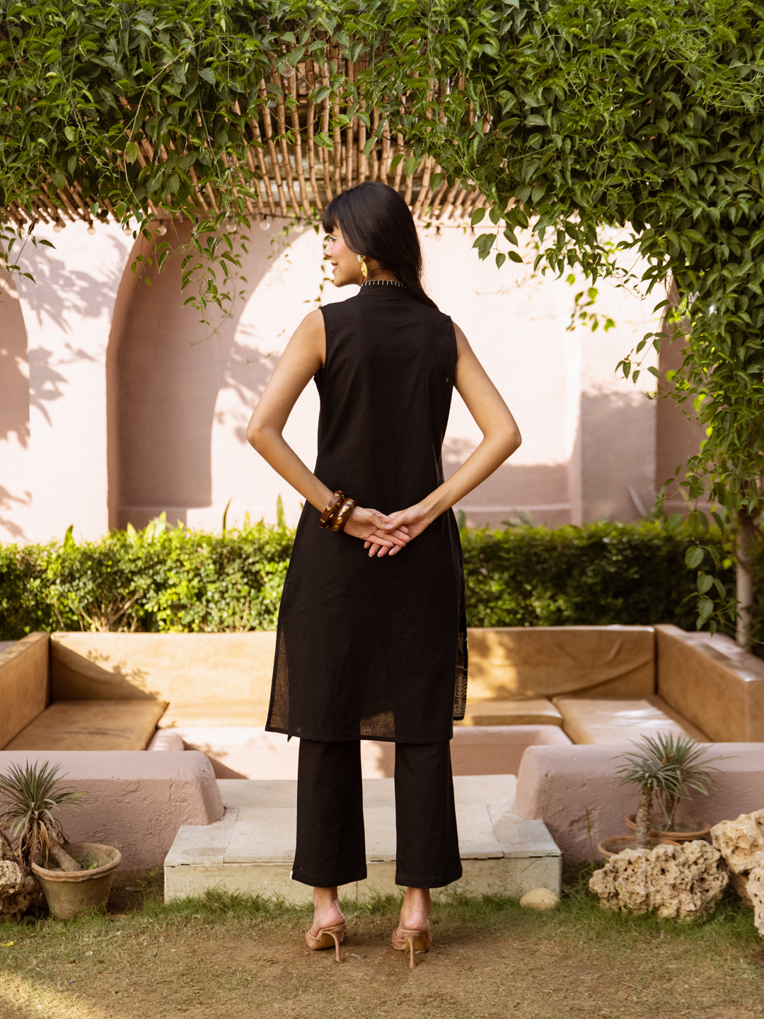 Curry Embroidery Kurta Set