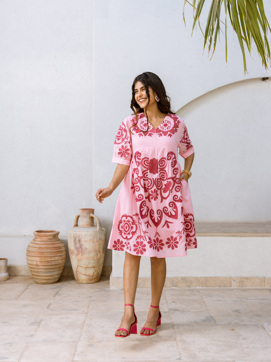 Blue circle embroidery pink dress