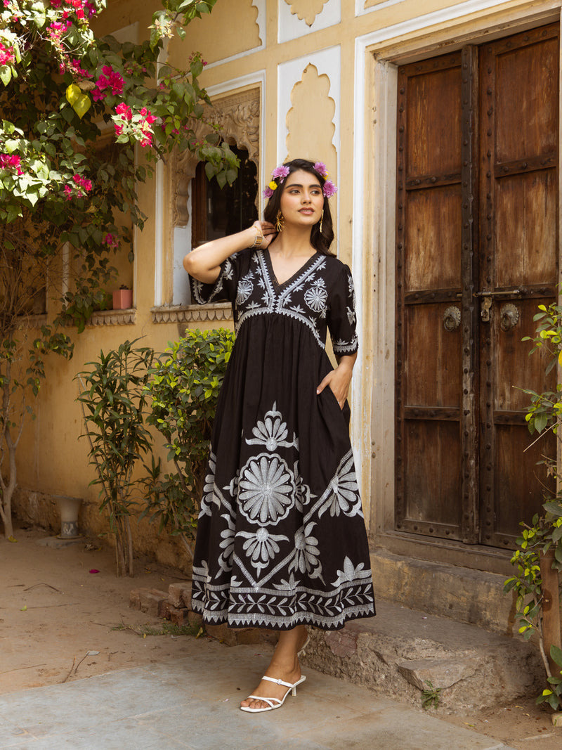 Milan embroidery black dress