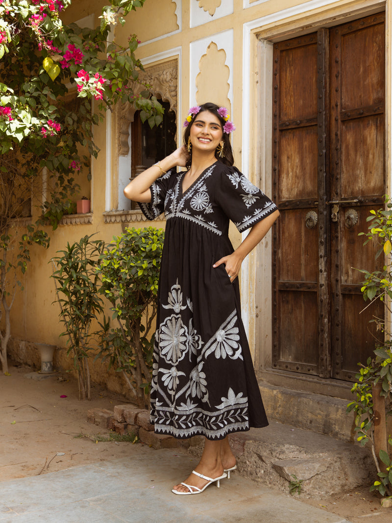 Milan embroidery black dress