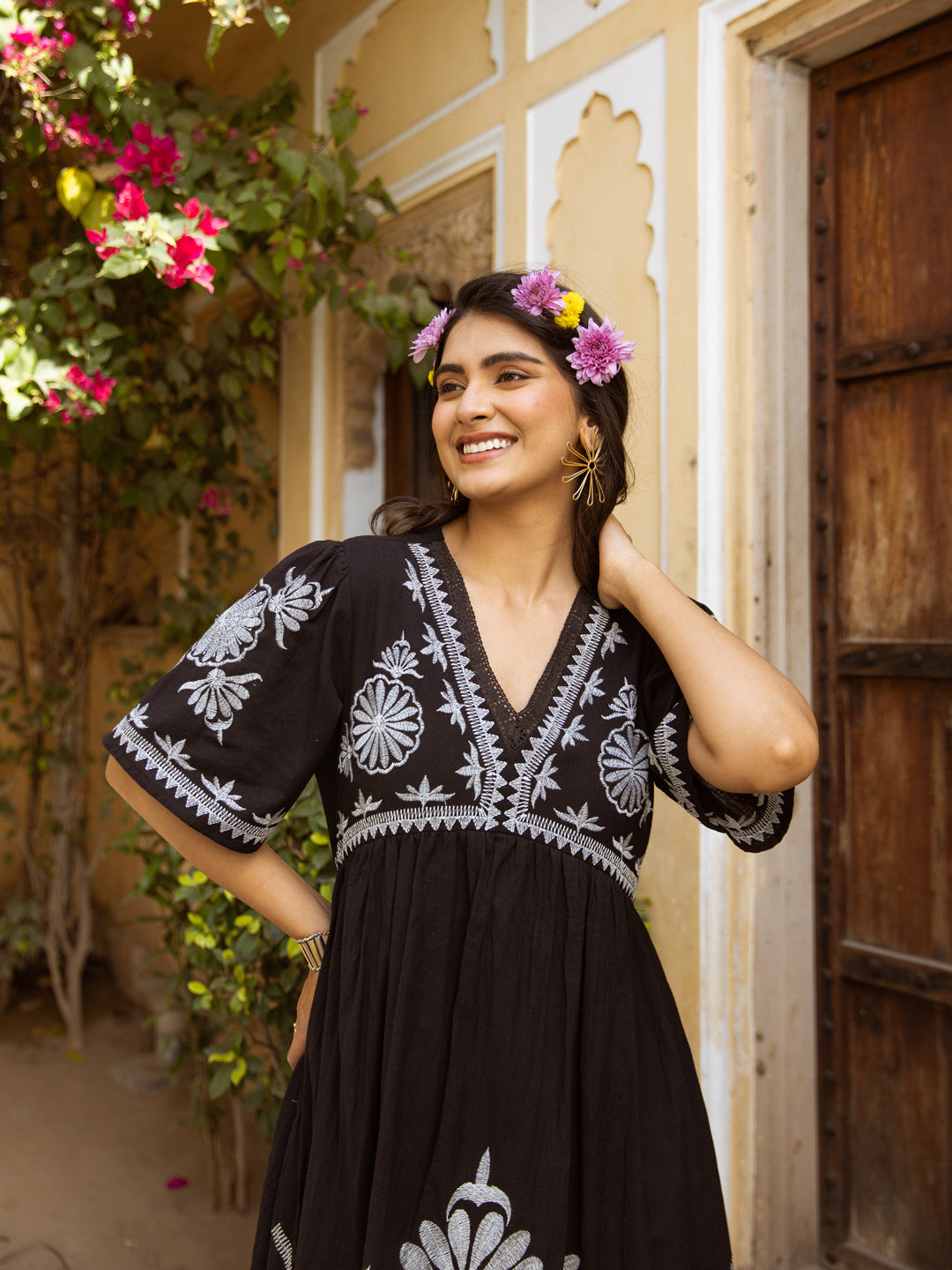 Milan embroidery black dress