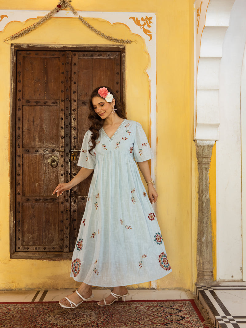 Bell  blue embroidery dress
