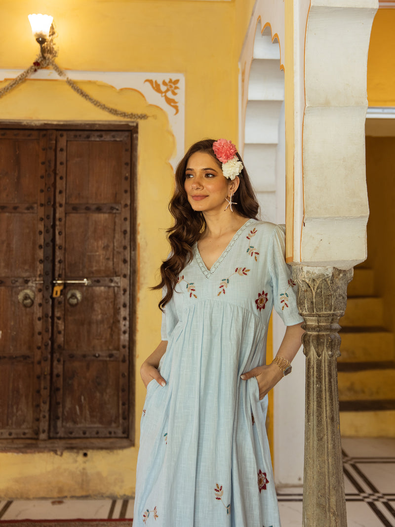 Bell  blue embroidery dress