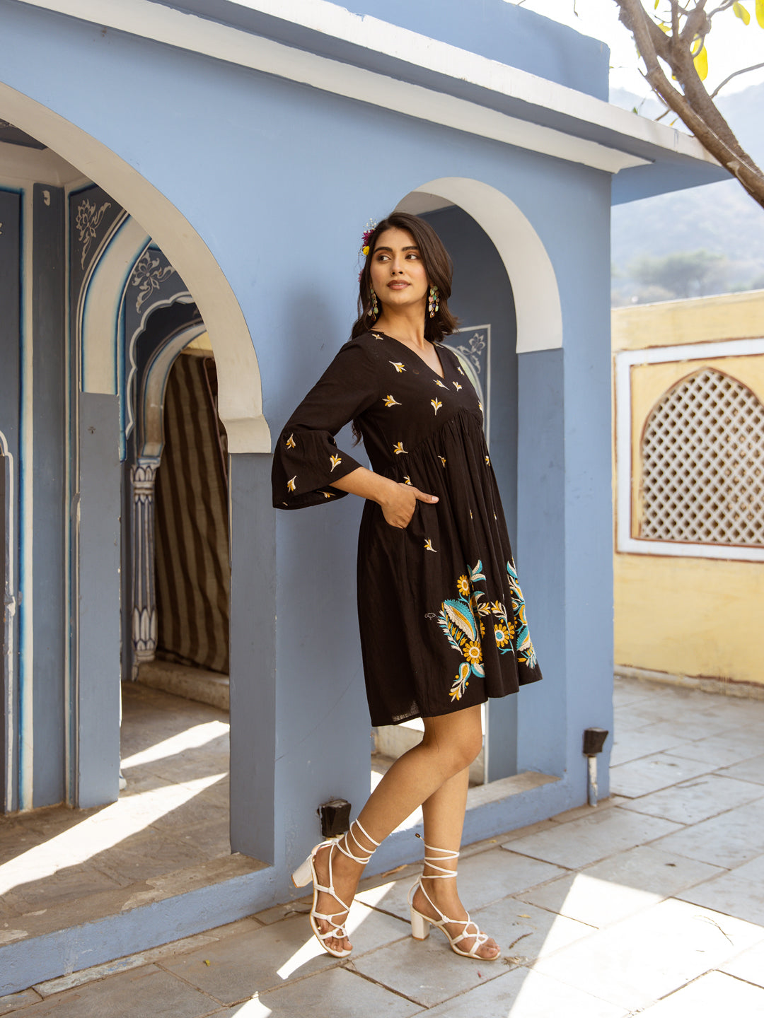 Abhi Black Embroidery Dress