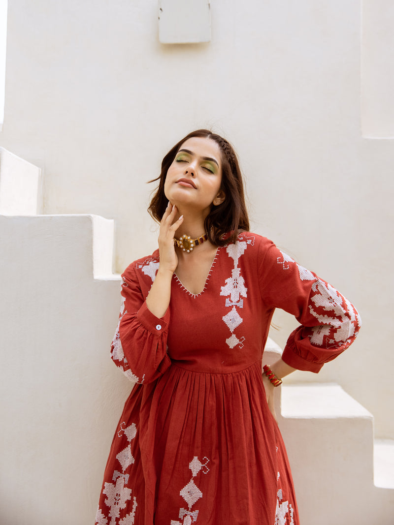 Nueva marron embroidery dress