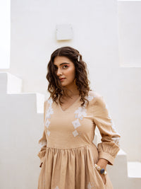 Nueva beige embroidery dress