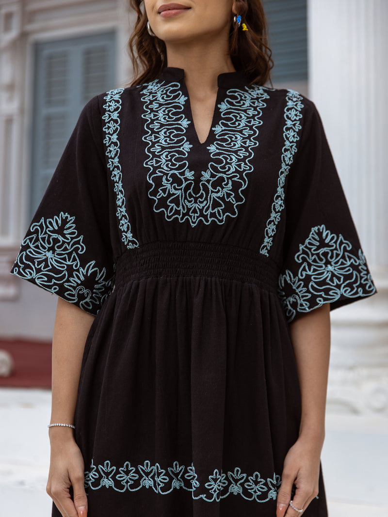 Anna embroidery black dress