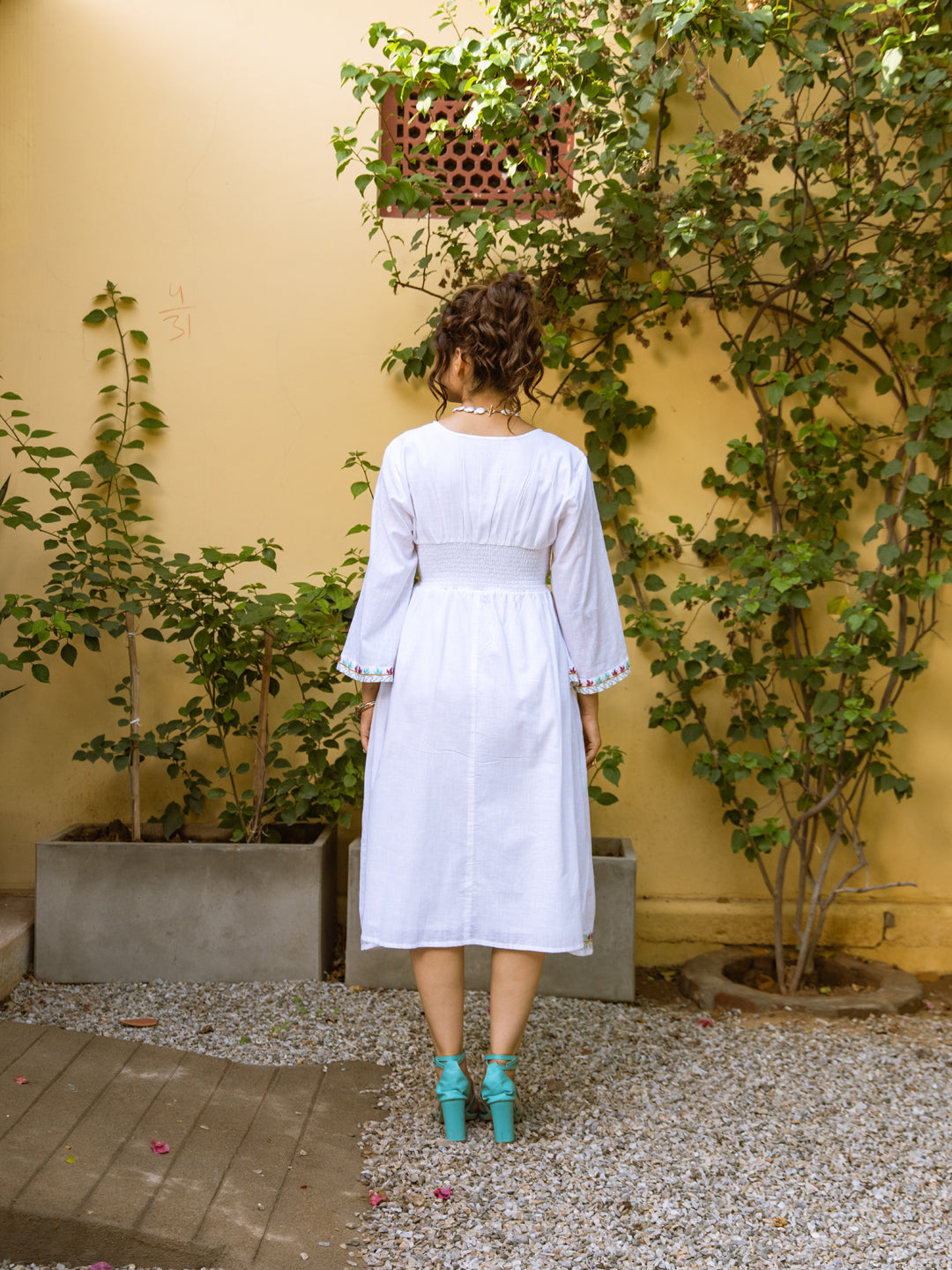 Parrot White Embroidery Dress