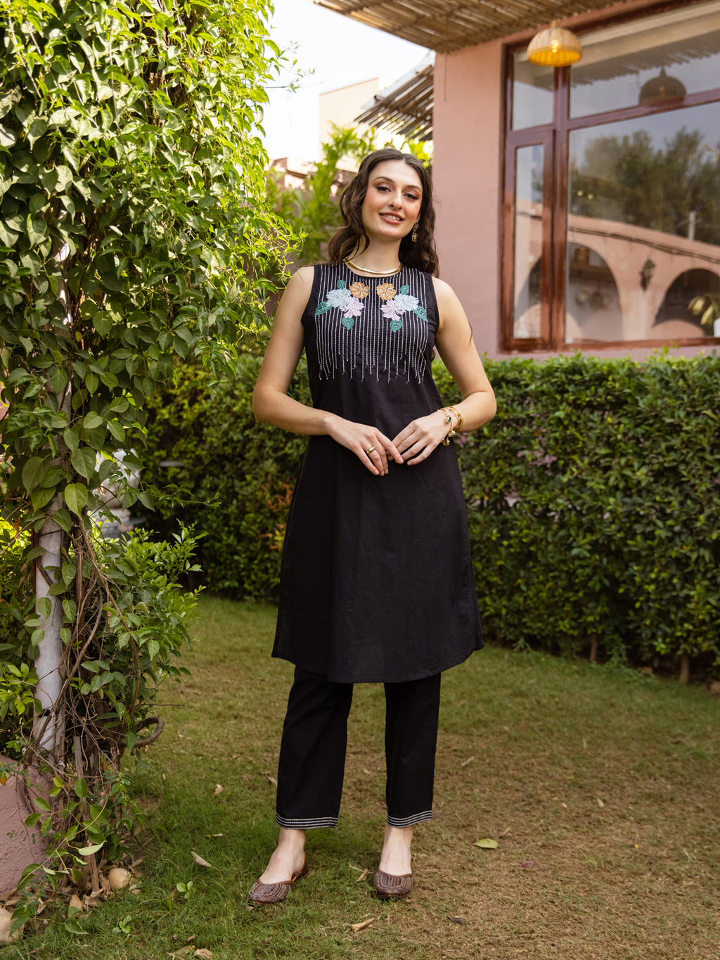 Robel Black Embroidery Kurta Set