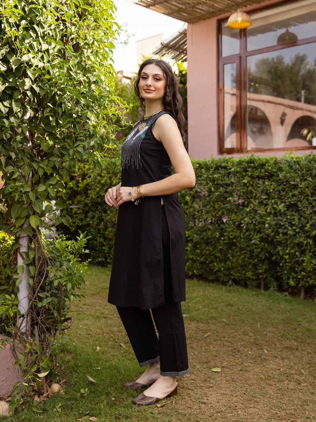 Robel Black Embroidery Kurta Set