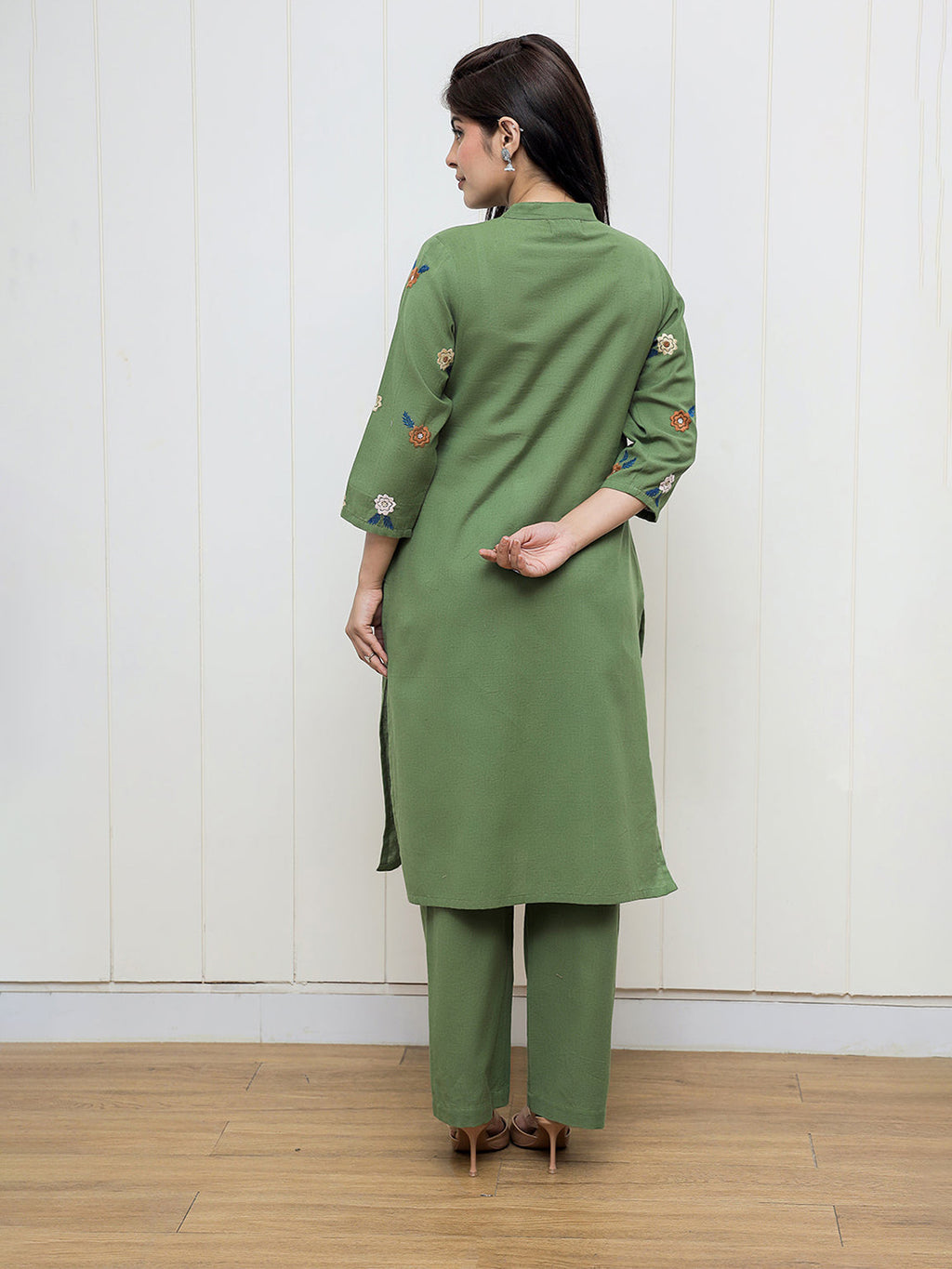 Augustya Green Embroidery Kurta Set
