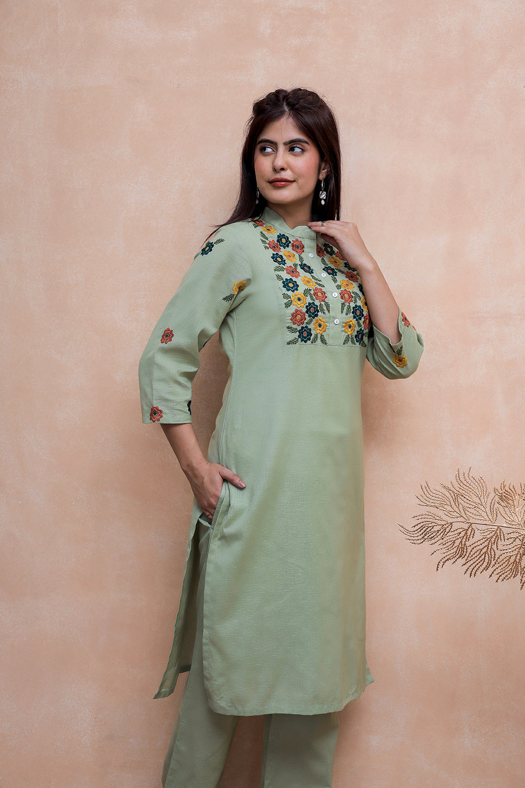 Augustya Pastel Green  Embroidery Kurta Se