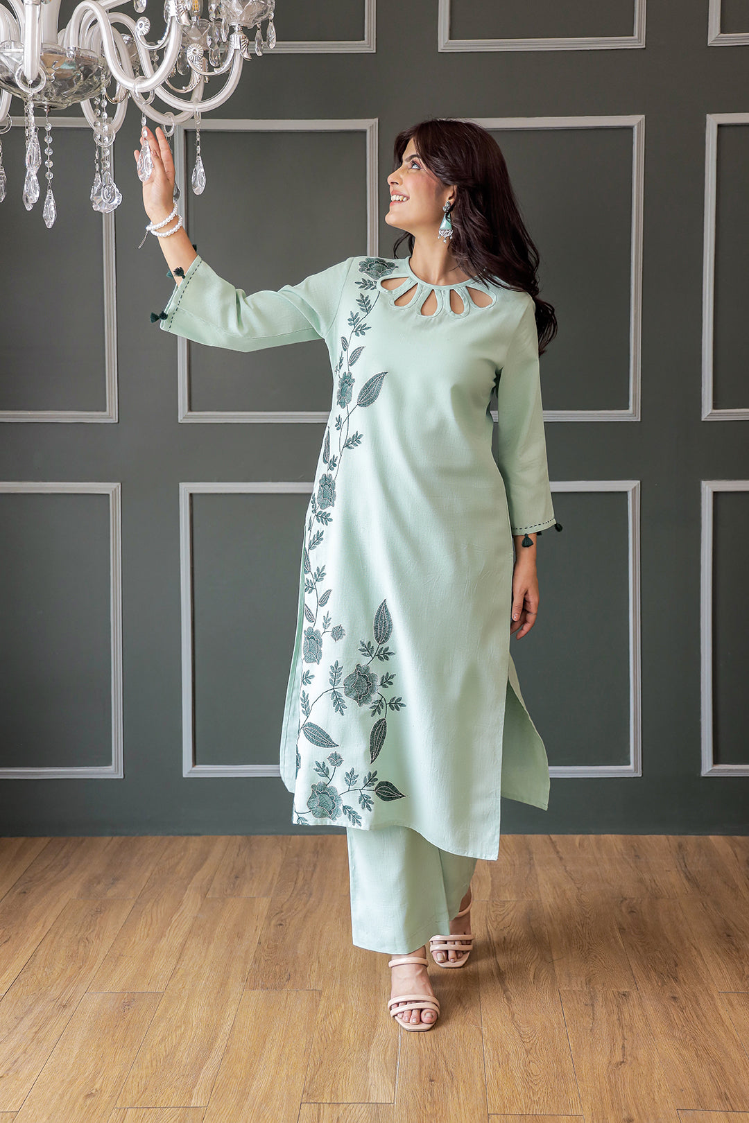 Sakhi Mint green  Embroidery Kurta Set
