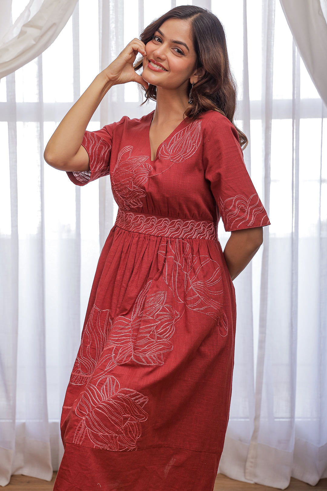 Filipa Marron Embroidery Dress