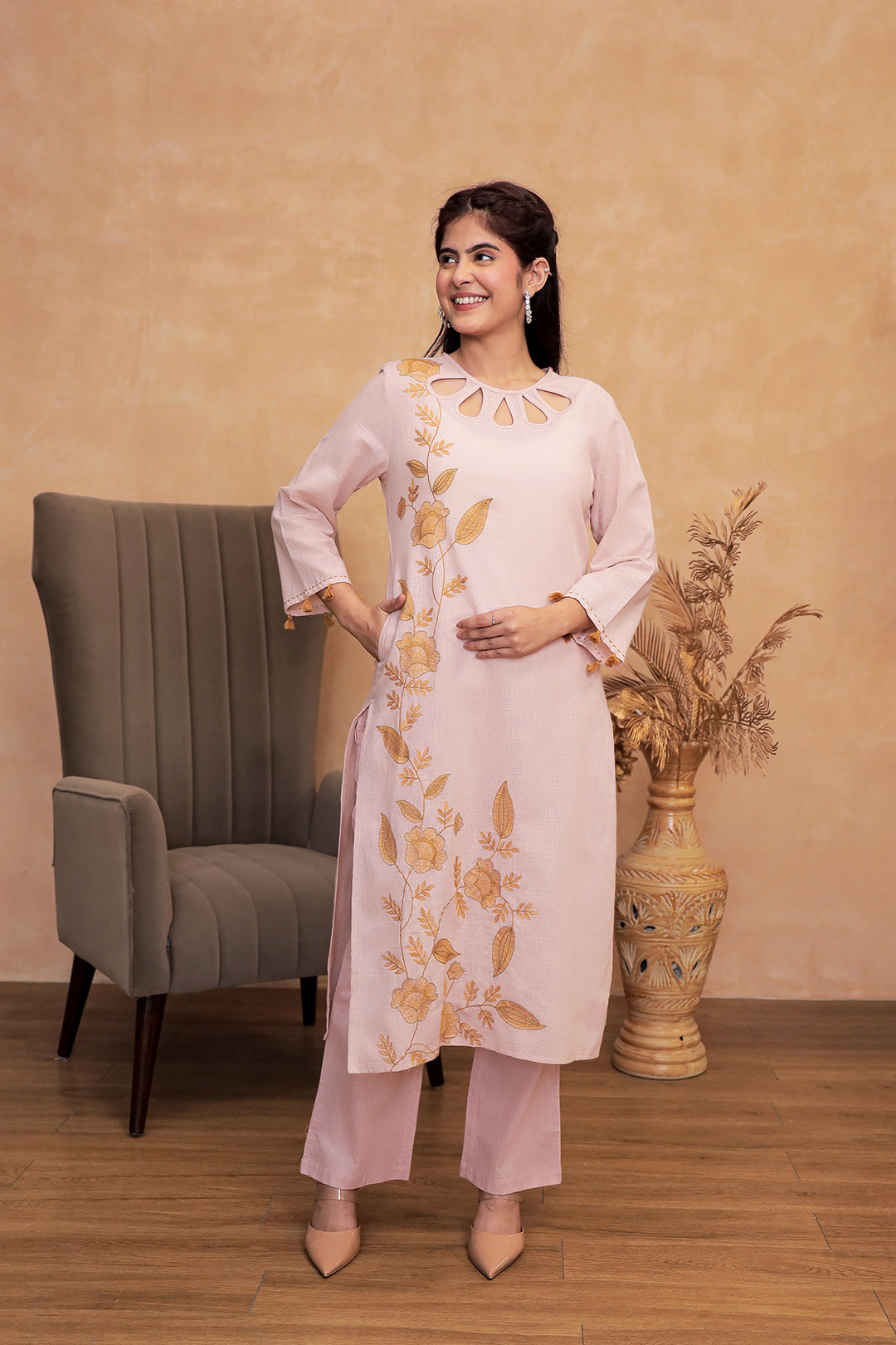 Sakhi Pastel Pink Embroidery Kurta Set
