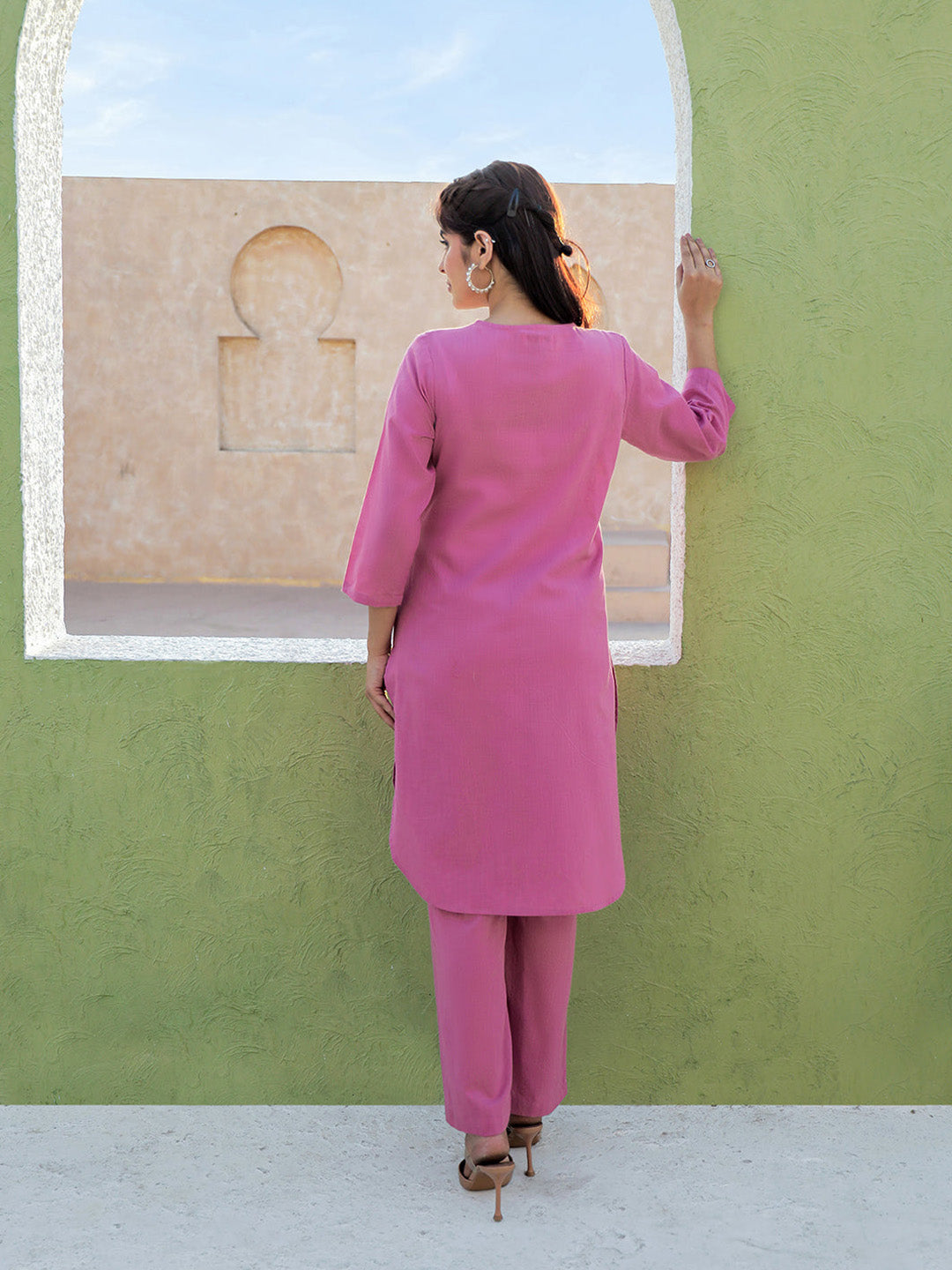 Kiani Pink Embroidery Kurta set
