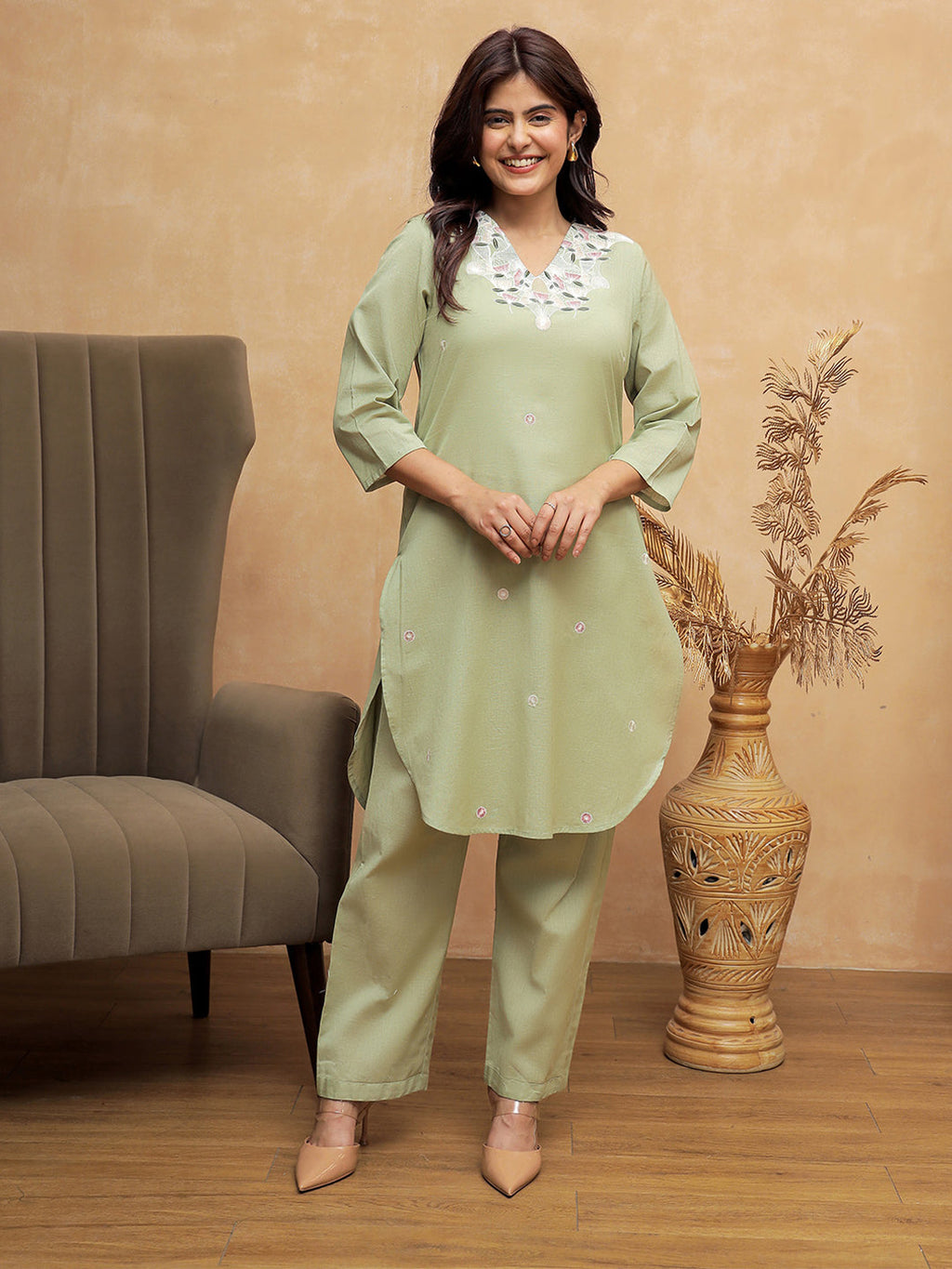 Kiani Green Embroidery Kurta set