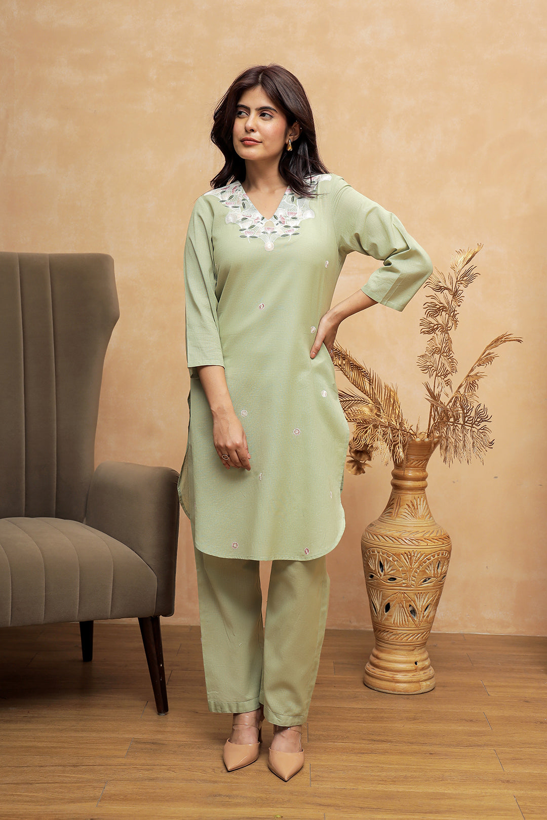 Kiani Green Embroidery Kurta set
