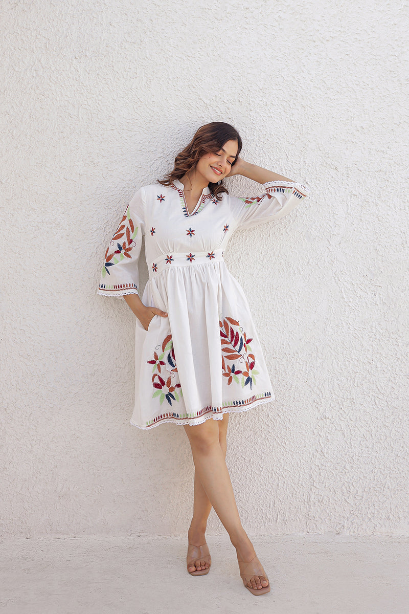 Ring white embroidery dress