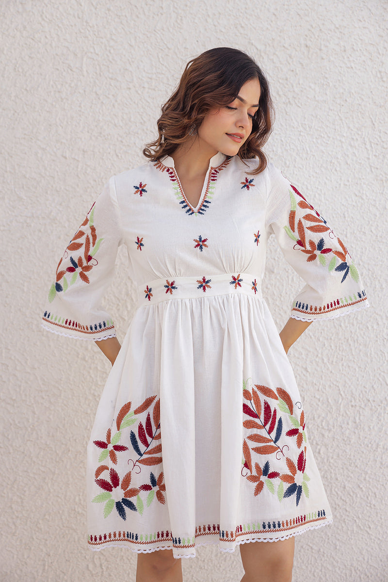 Ring white embroidery dress