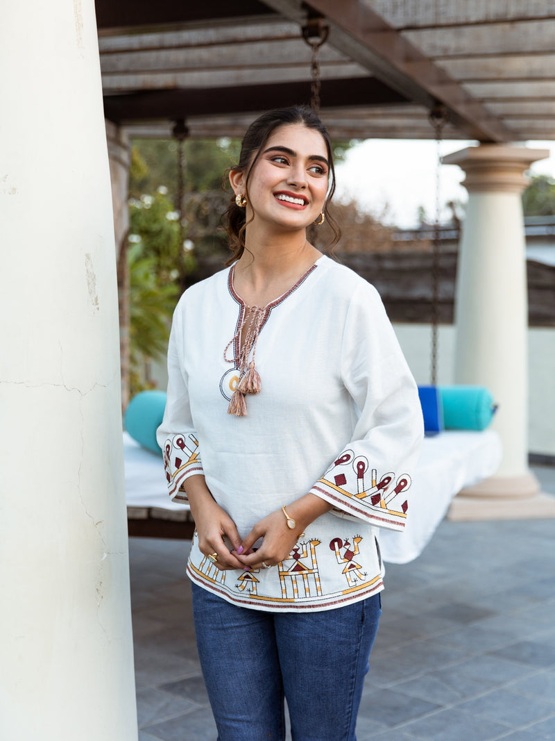 Mellow embroidery top