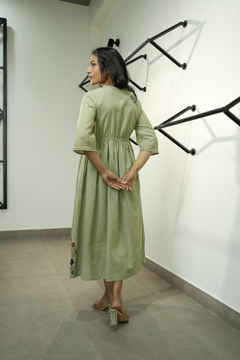 Bee embroidery green dress