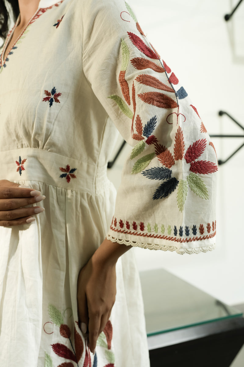 Ring white embroidery dress