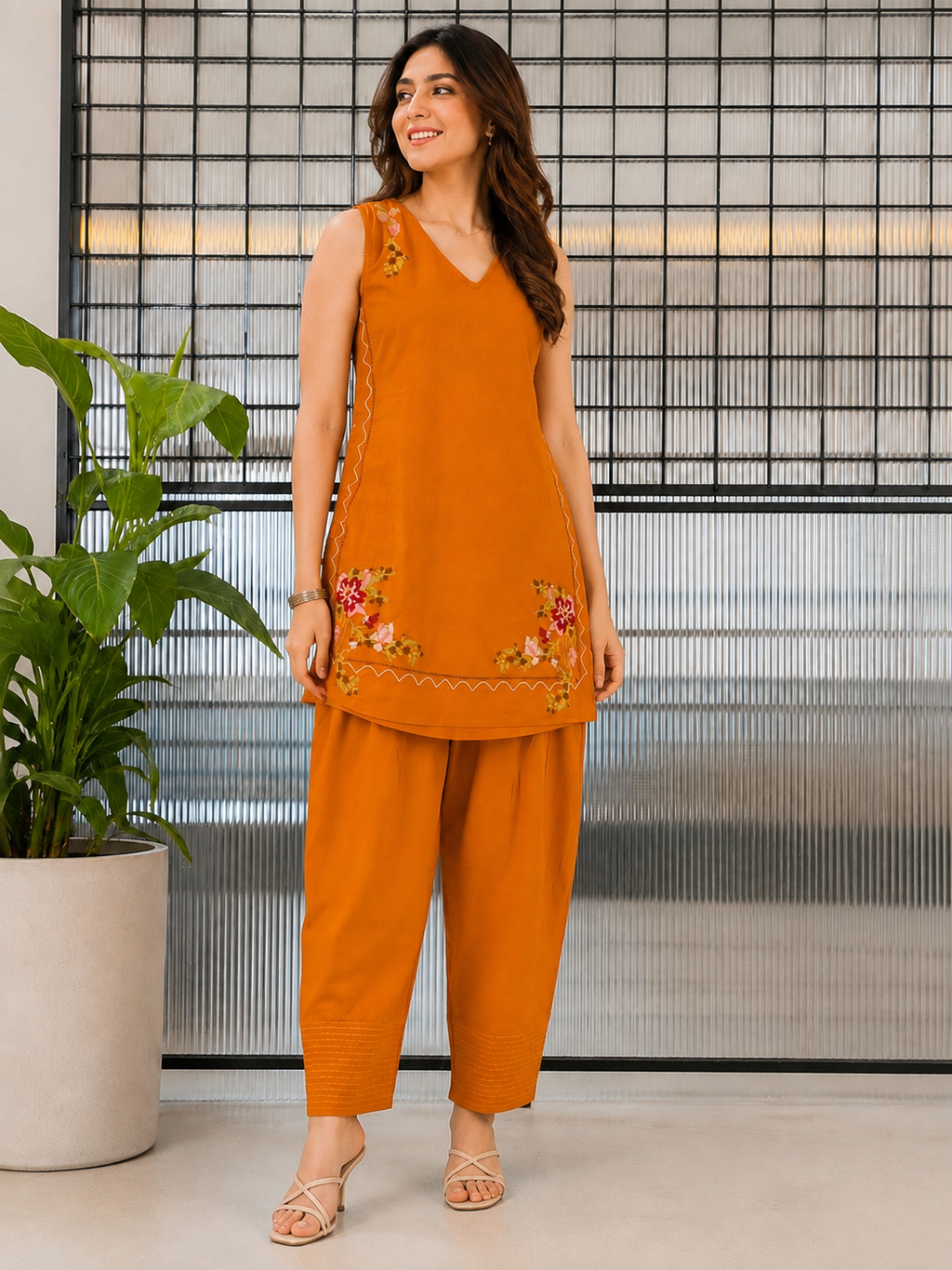 Miru Embroidery Kurta Set